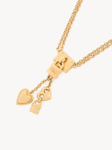 The Chlo&eacute; Mini Paddington necklace