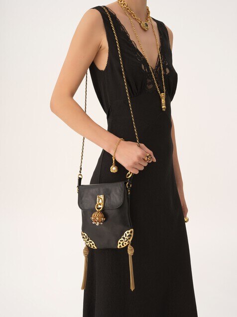 Château Treasures chain flap bag in grained leather