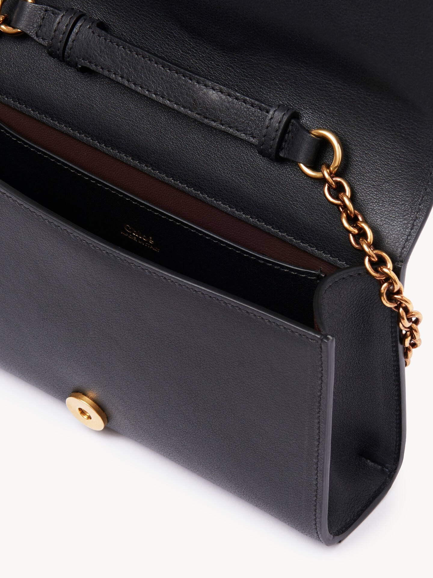 The Chloé Iconic cross-body bag in soft leather - 6
