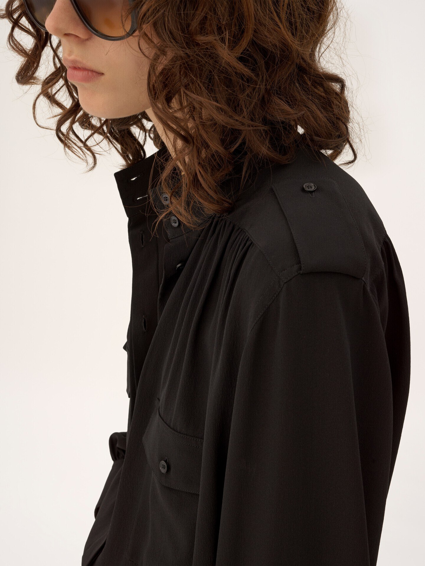 Gathered blouse in cr&ecirc;pe de chine - 6