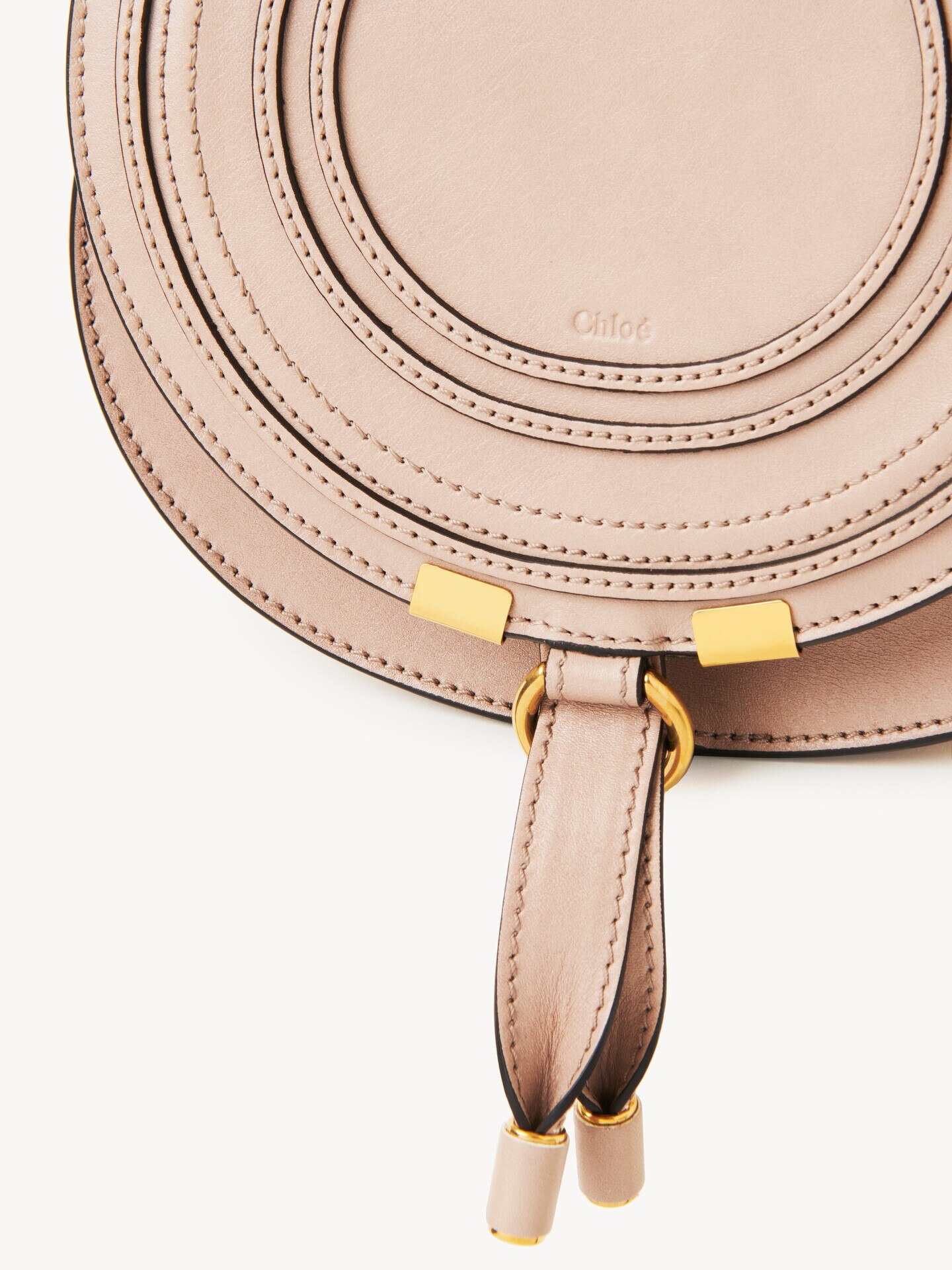 Bolso saddle peque&ntilde;o Marcie de cuero brillante - 7