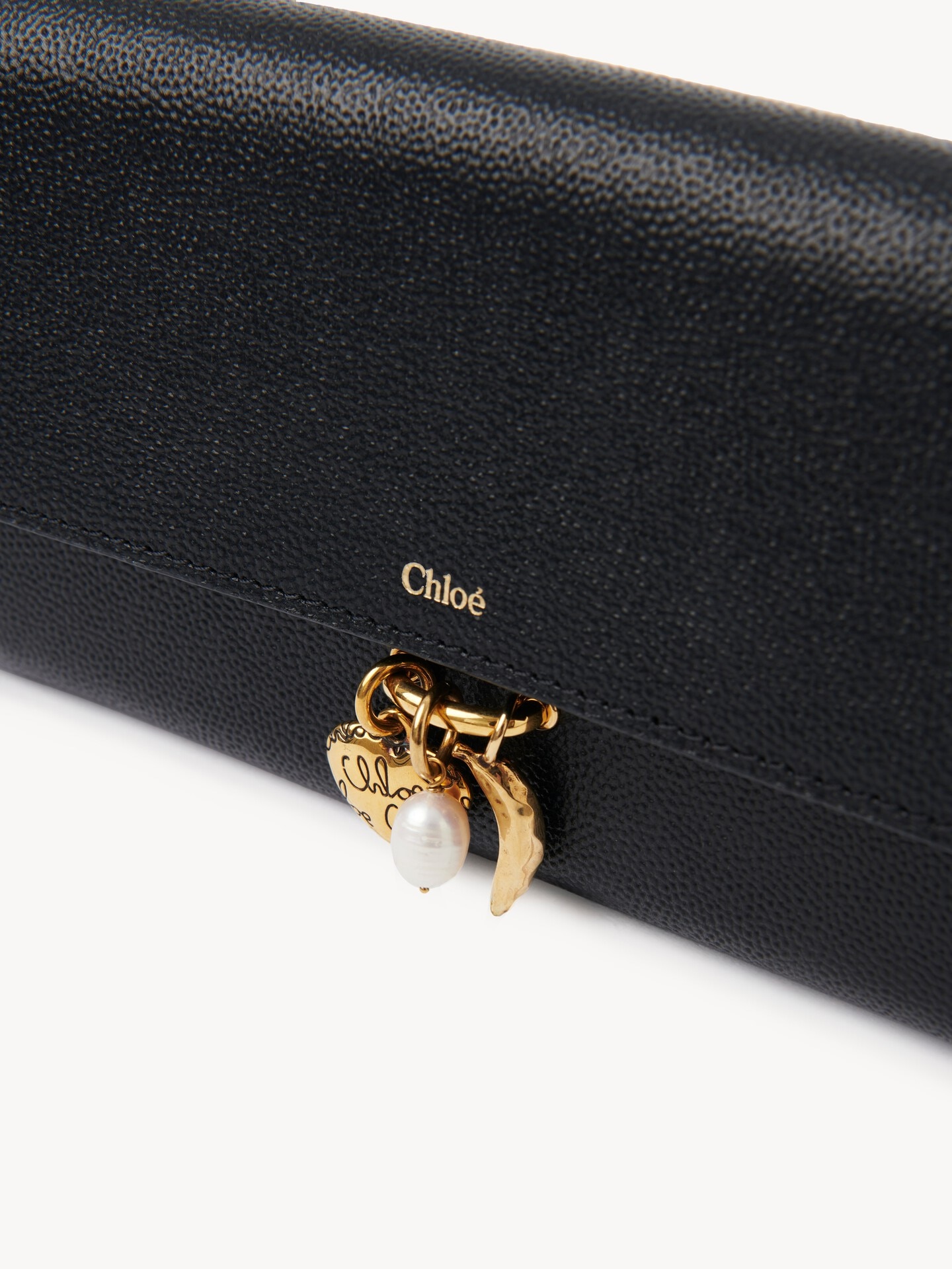 Chlo&eacute; Charms long wallet with flap in grained leather - 6