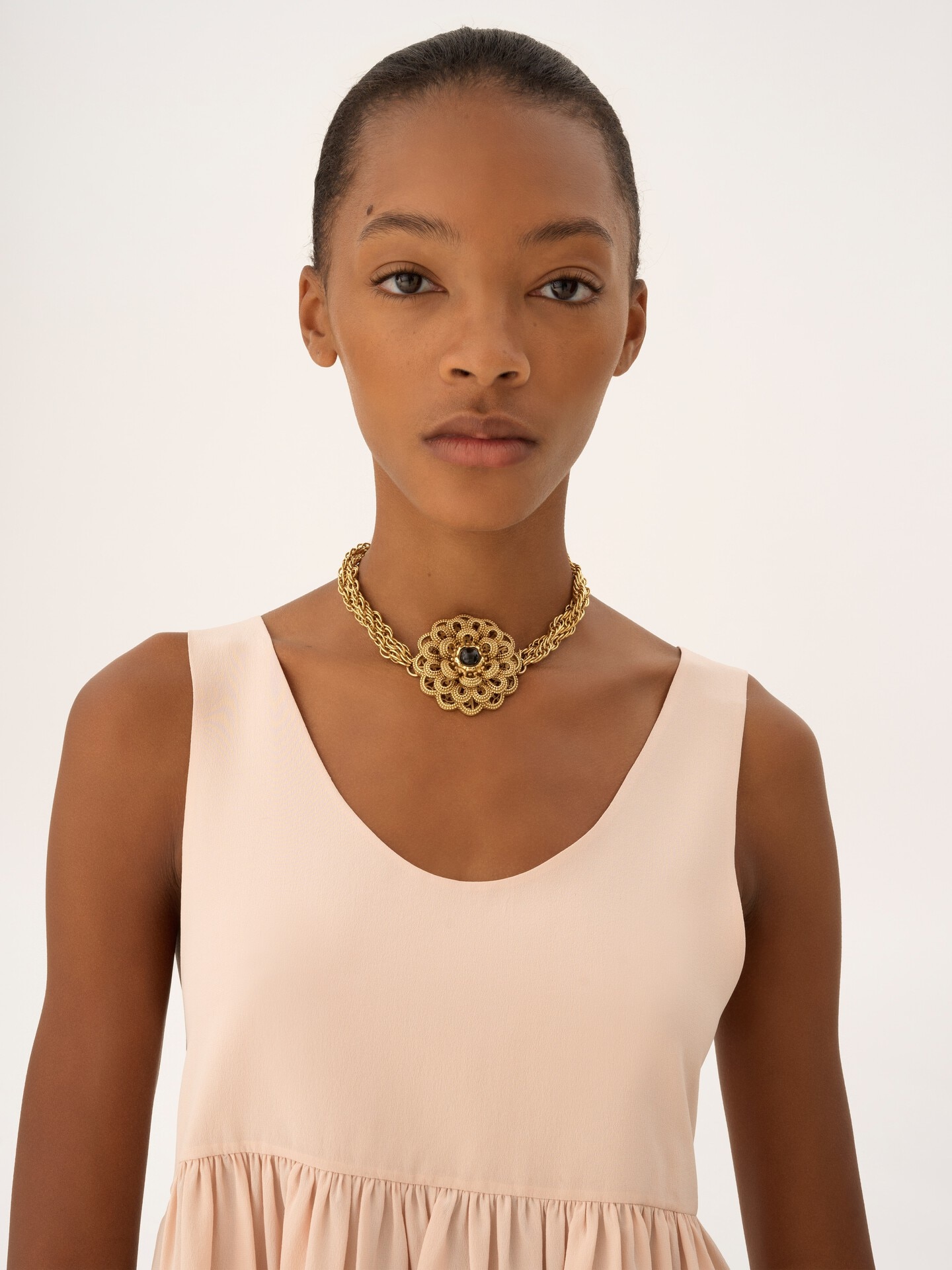 Gathered sleeveless top in crêpe de chine - 7