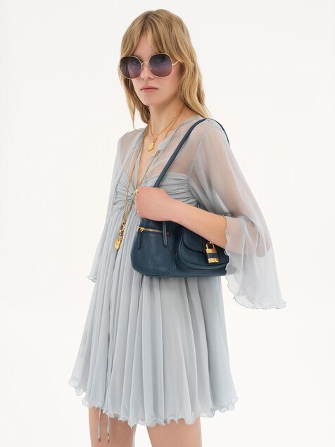 The 99 shoulder bag in grained leather