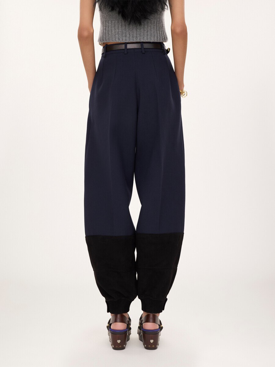 High-rise barrel pants in wool cr&ecirc;pe & suede leather - 5