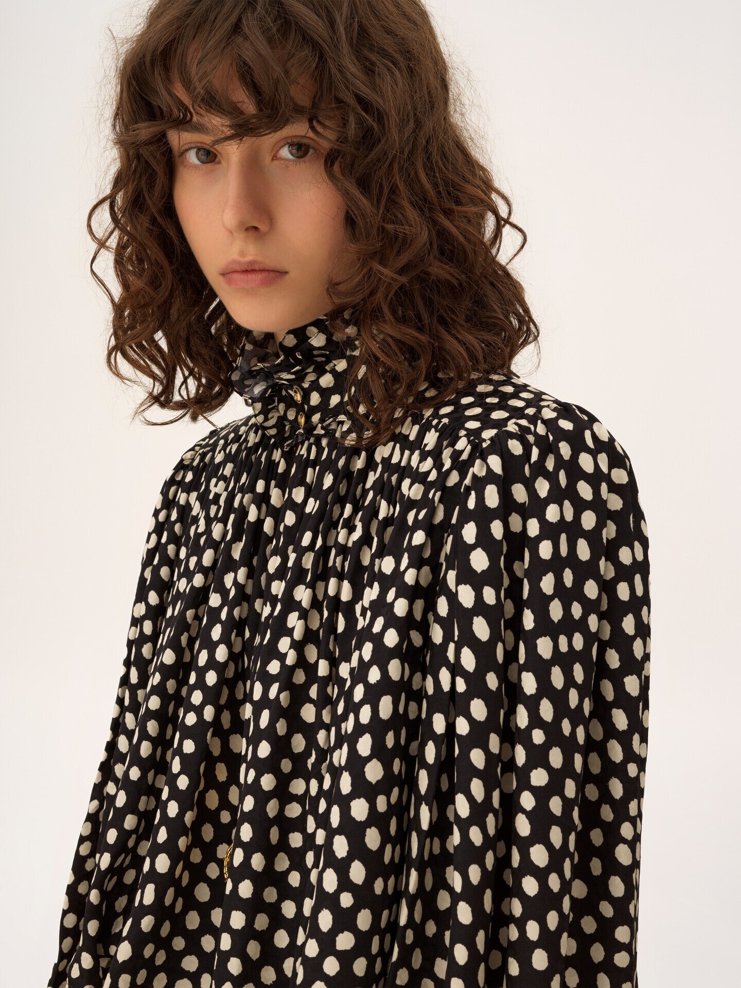 Maxi gathered high-neck top in silk jacquard - 8