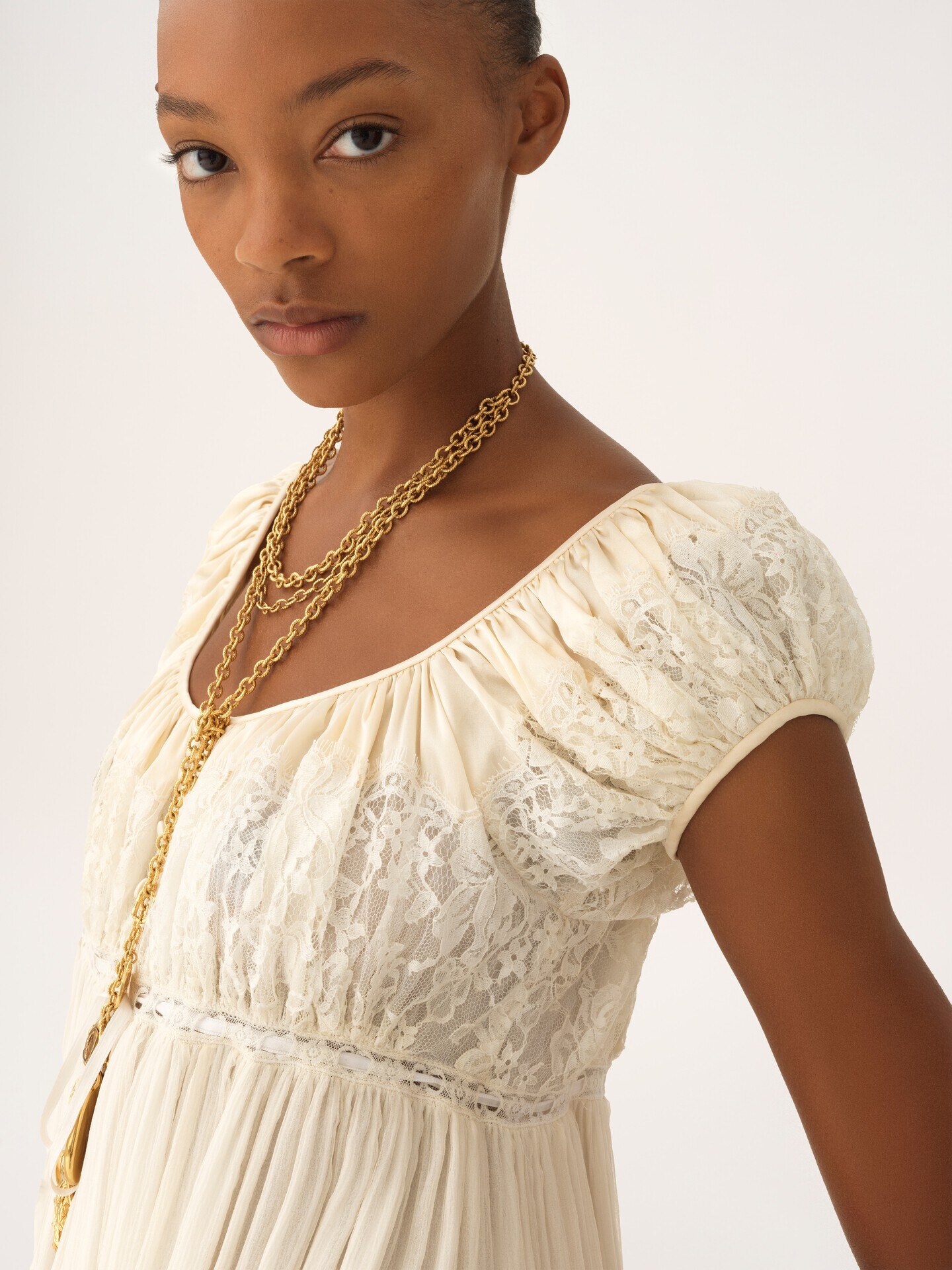 Short-sleeve mini dress in silk mousseline & lace - 4