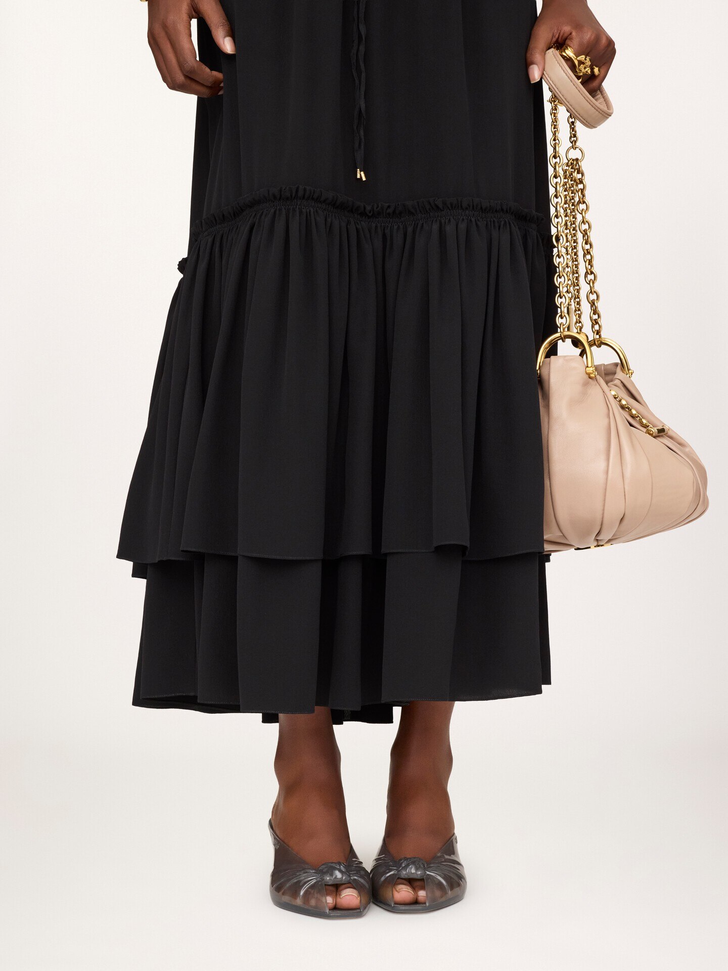 Long ruffled skirt in cr&ecirc;pe de chine - 7