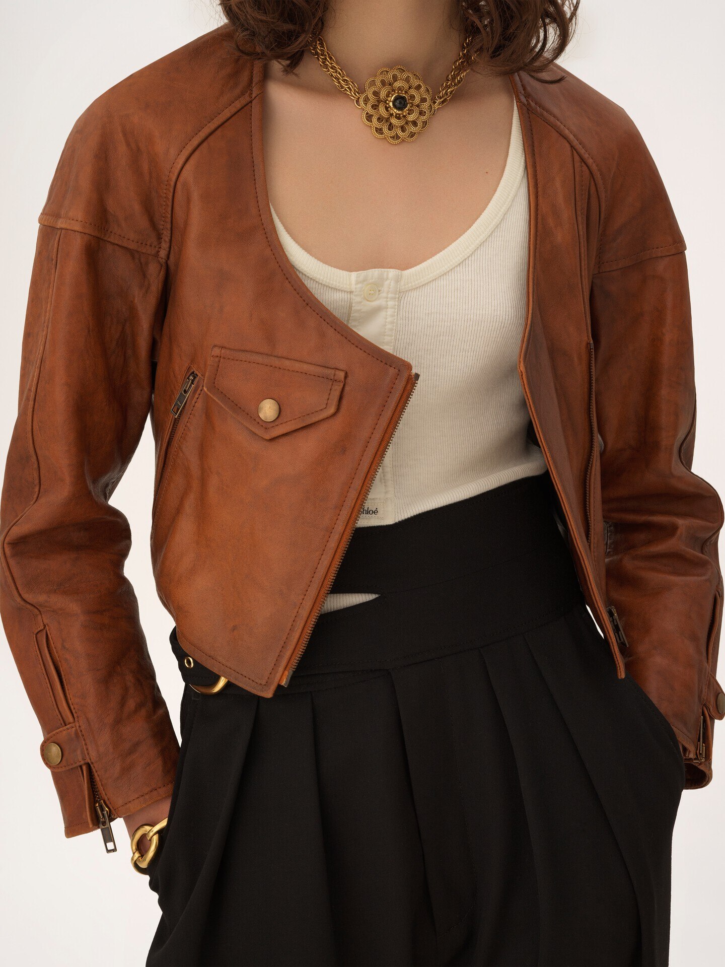 Cropped scoop-neck jacket in leather - 6