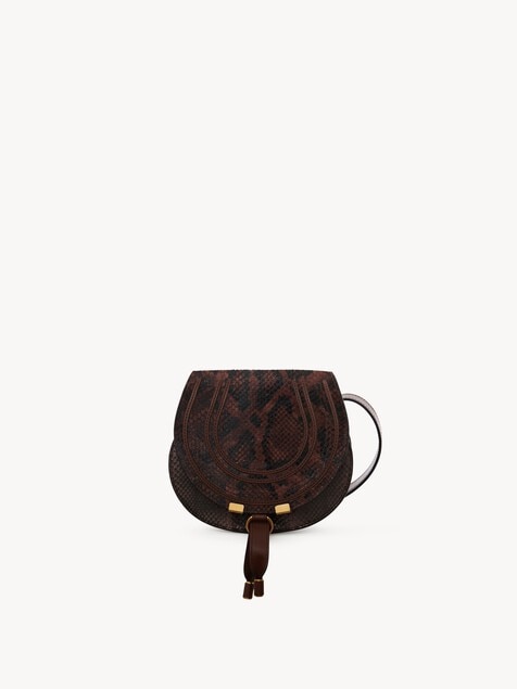 Bolso saddle peque&ntilde;o Marcie de cuero efecto pit&oacute;n