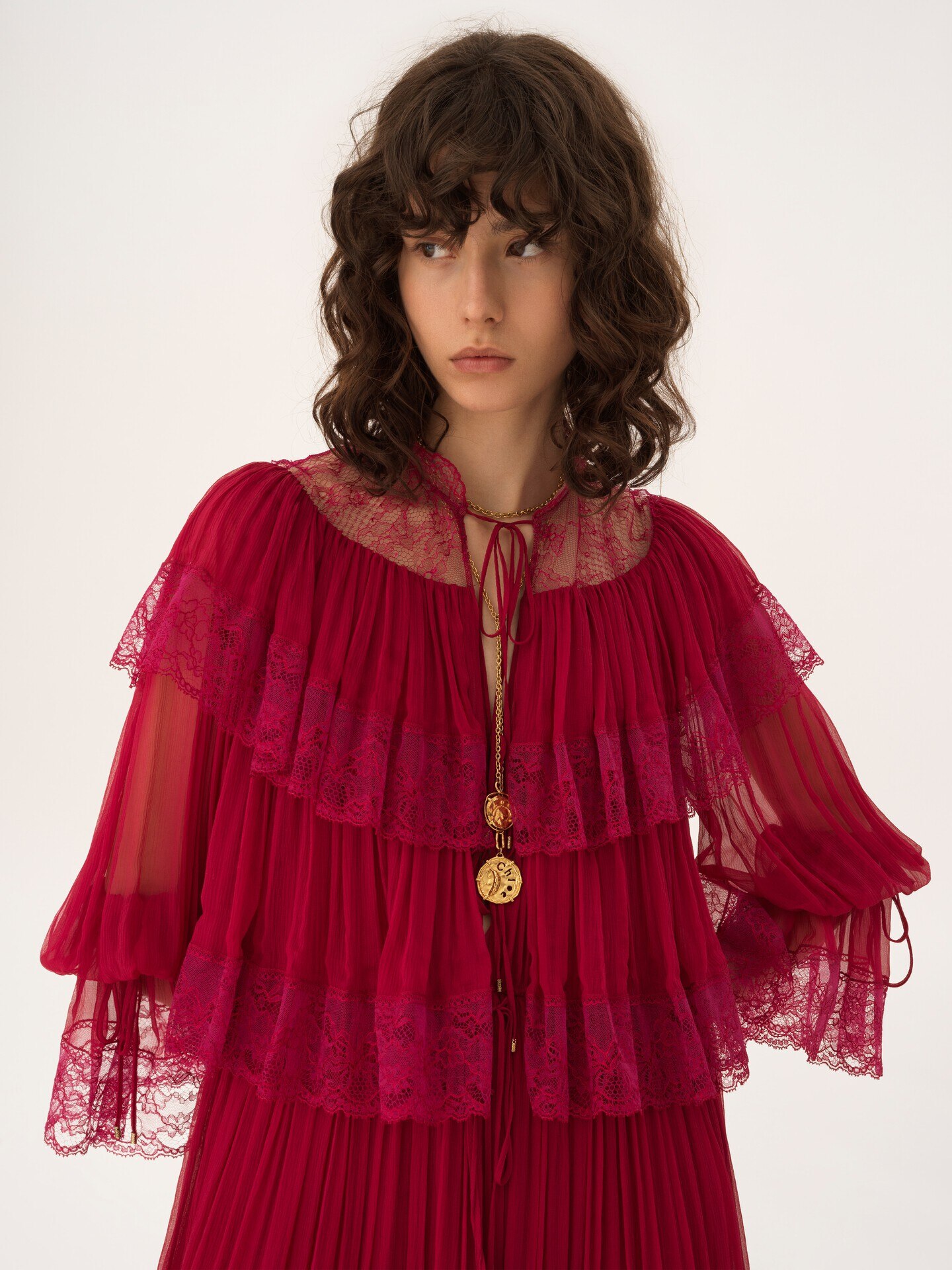 Vestido largo con volantes de muselina de seda y encaje - 6