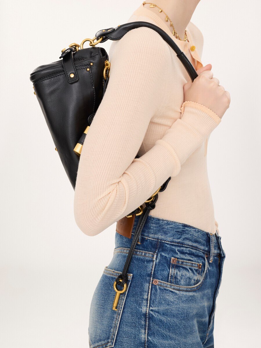 Small Paddington bag with strap in grained leather - 4