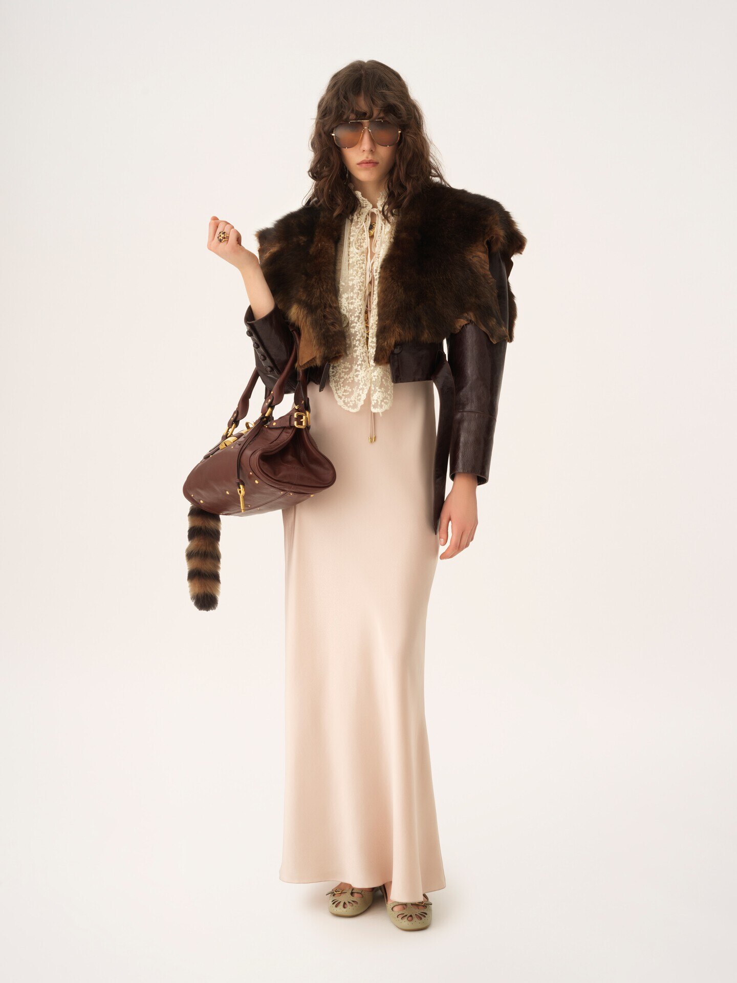 Cropped fitted jacket in leather - 3