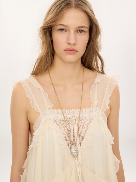 The Chlo&eacute; Mirror pendant necklace