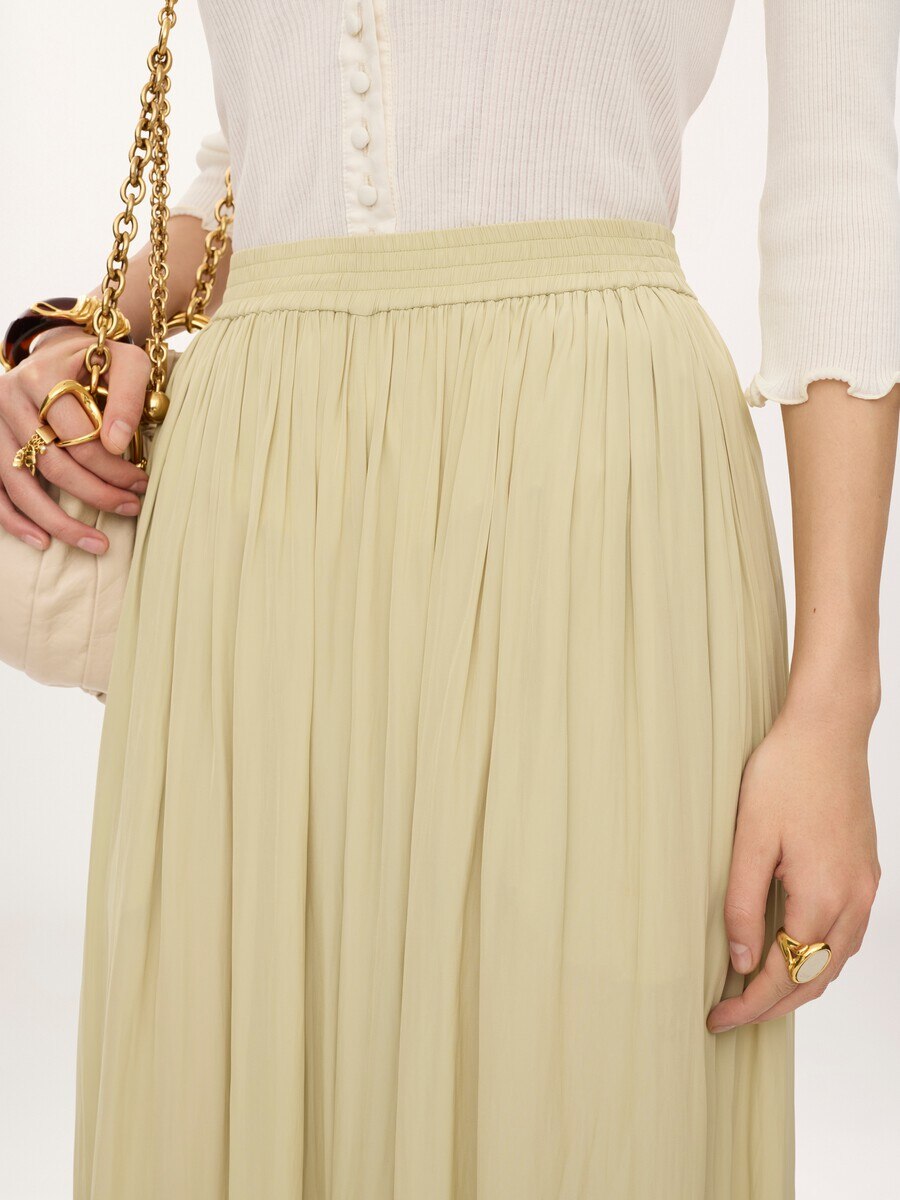 Fluid pleated pants in washed technical satin - 9