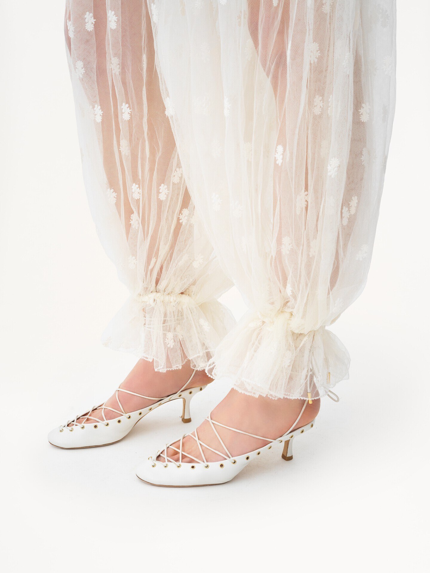 Drawstring trousers in embroidered lace - 6