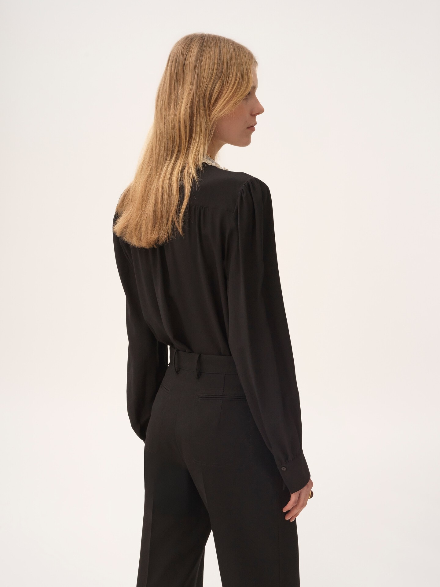 Ruffled blouse in crêpe de chine & lace - 5