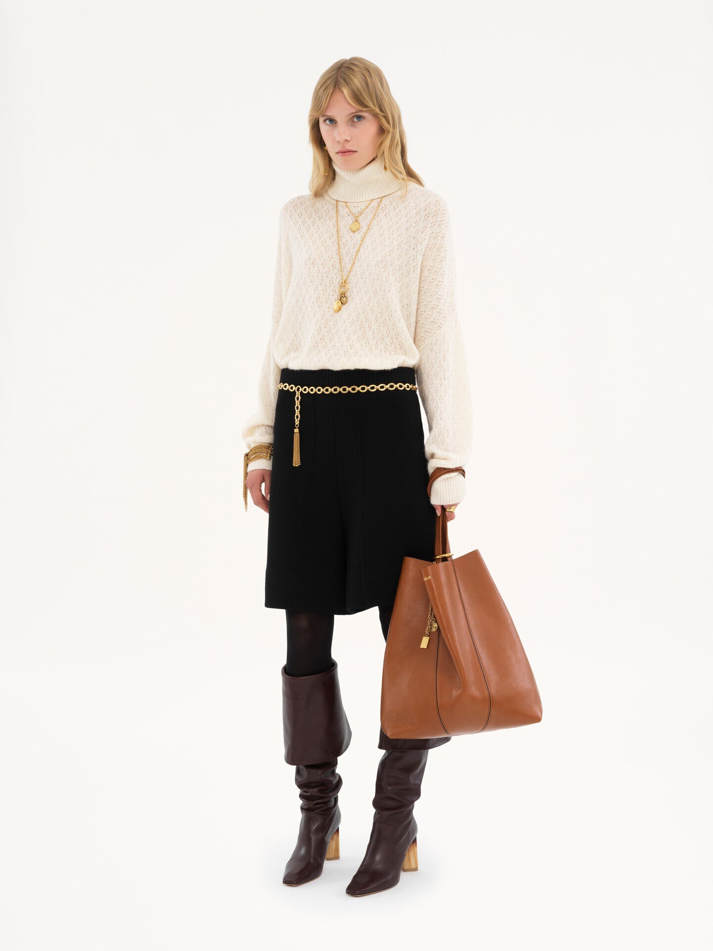 Large Chlo&eacute; Spin tote bag in grained leather - 7