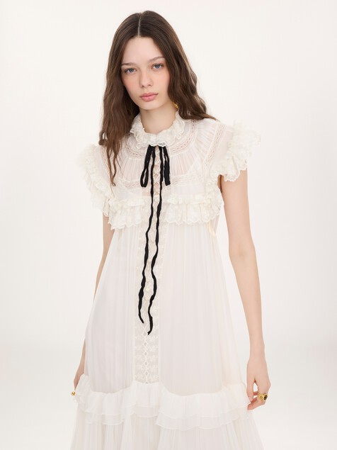Vestido largo con volantes y lazo delantero de muselina de seda y encaje