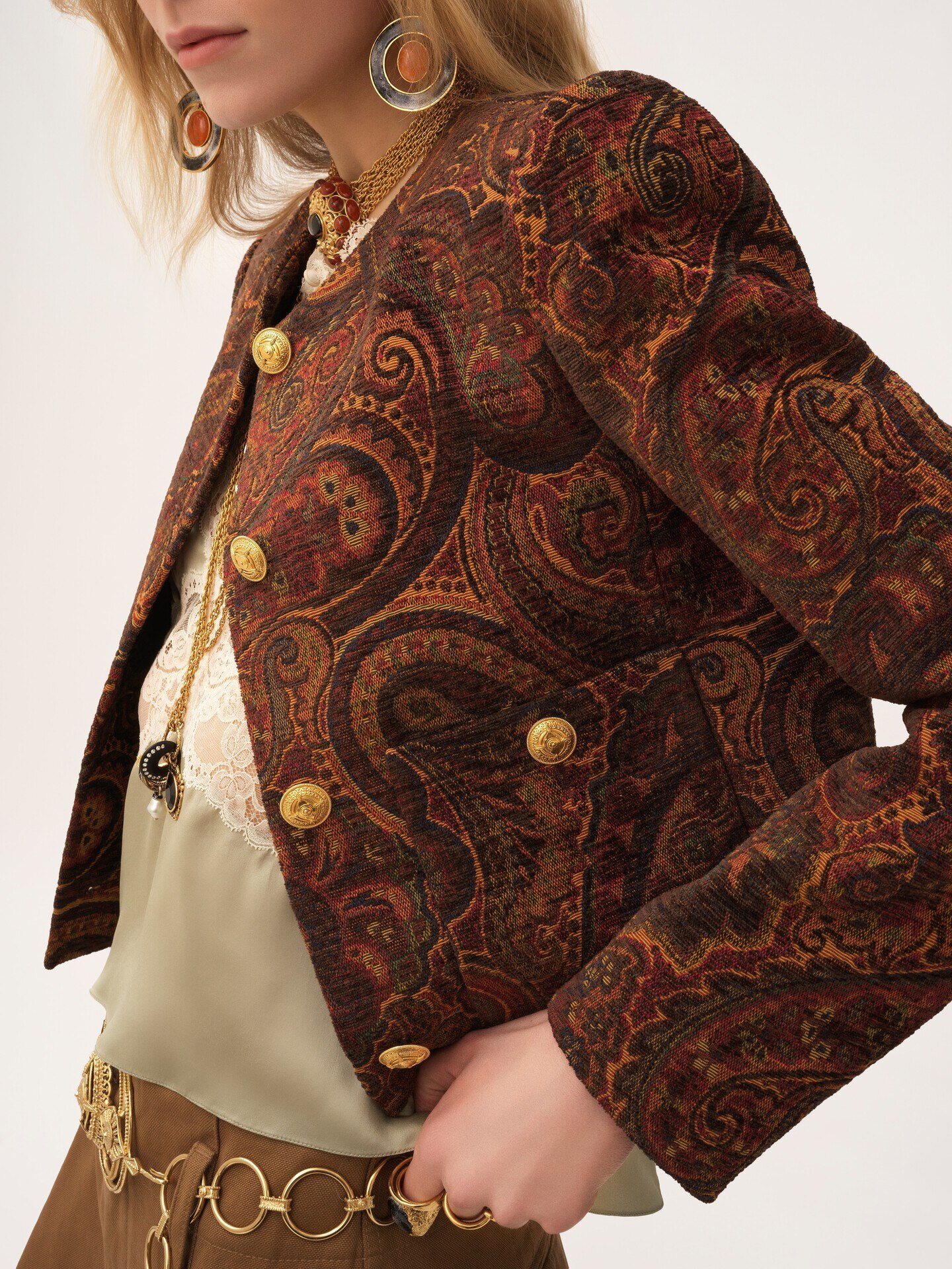 Boxy collarless jacket in tapestry jacquard - 8