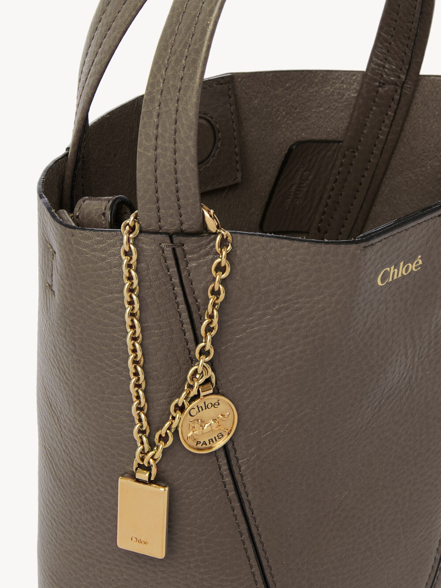Small Chloé Spin tote bag in grained leather - 6