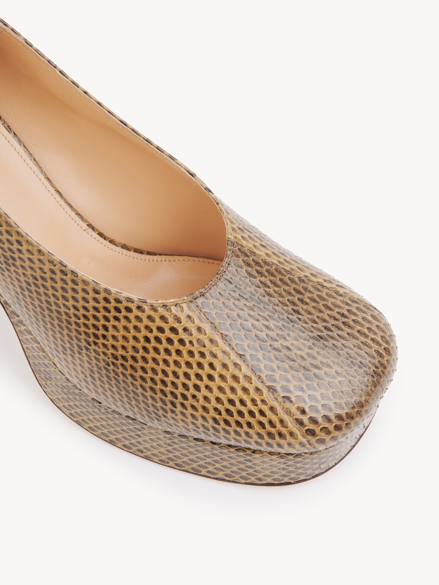 Zapatos de sal&oacute;n Loti con plataforma - 4