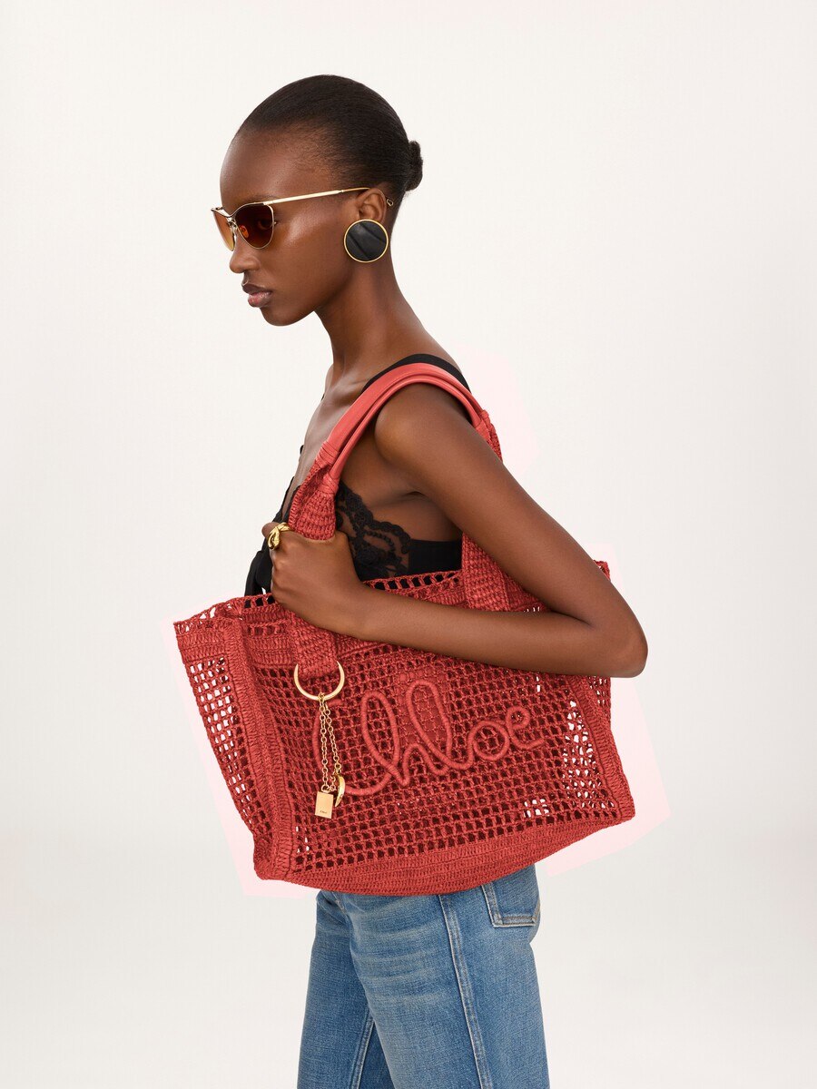 Summer Banana east-west tote bag in raffia - 3