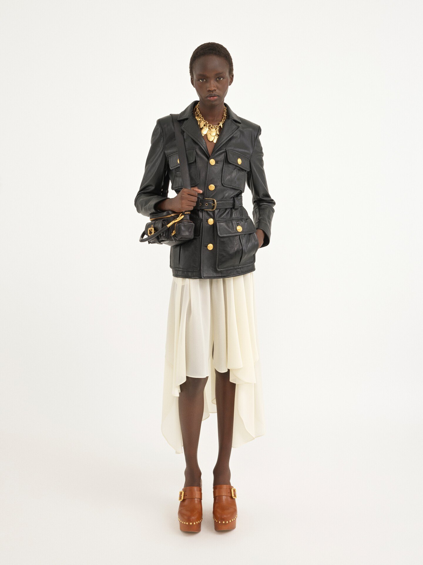 Small Camera bag in shiny leather - 9