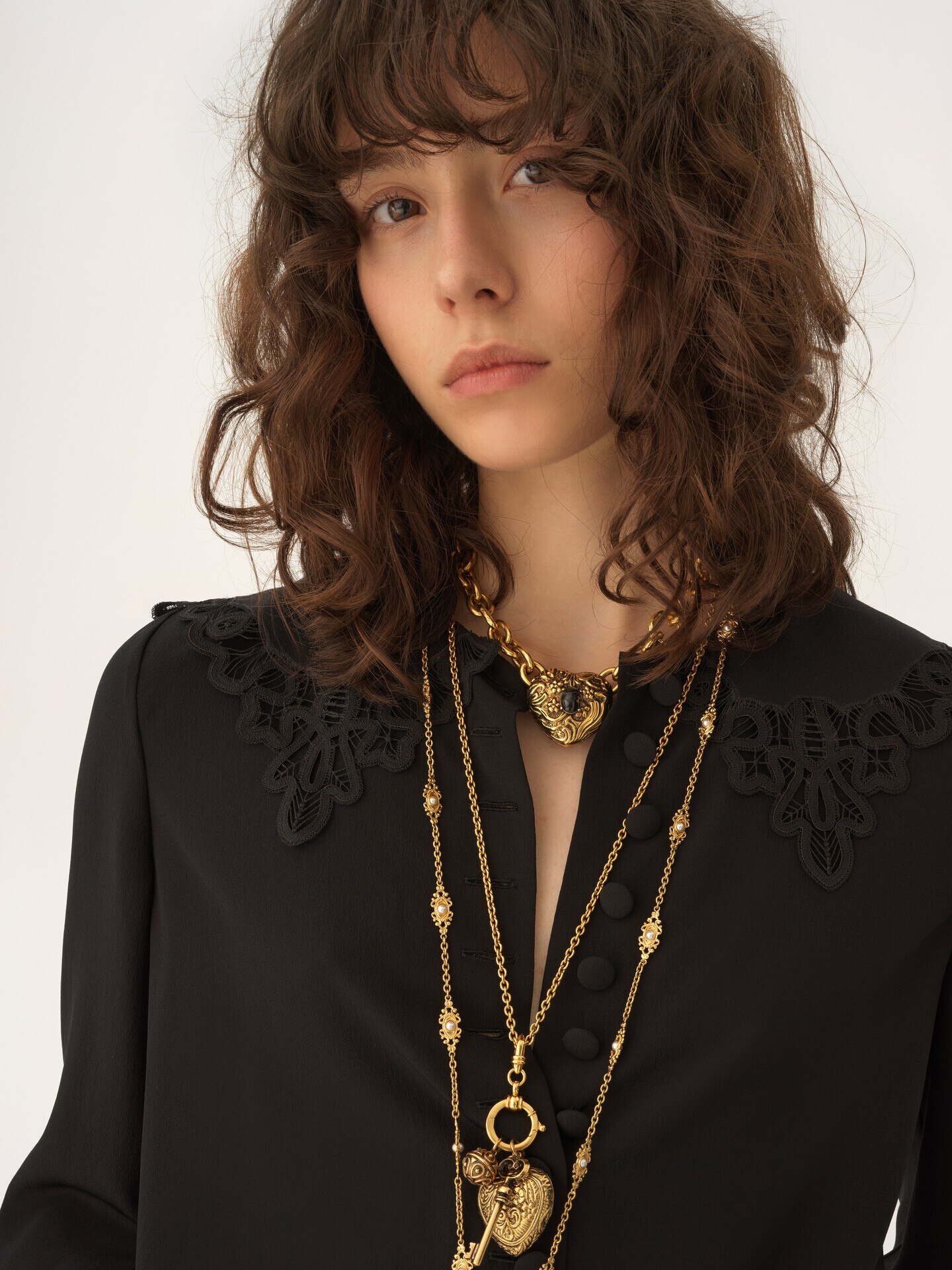 Blusa fluida de crep&eacute; de seda china con encaje - 6