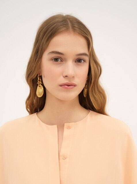 The Chloé Petal earrings