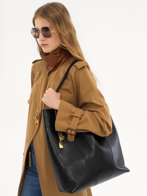 Bolso tote grande Chlo&eacute; Spin de cuero granulado