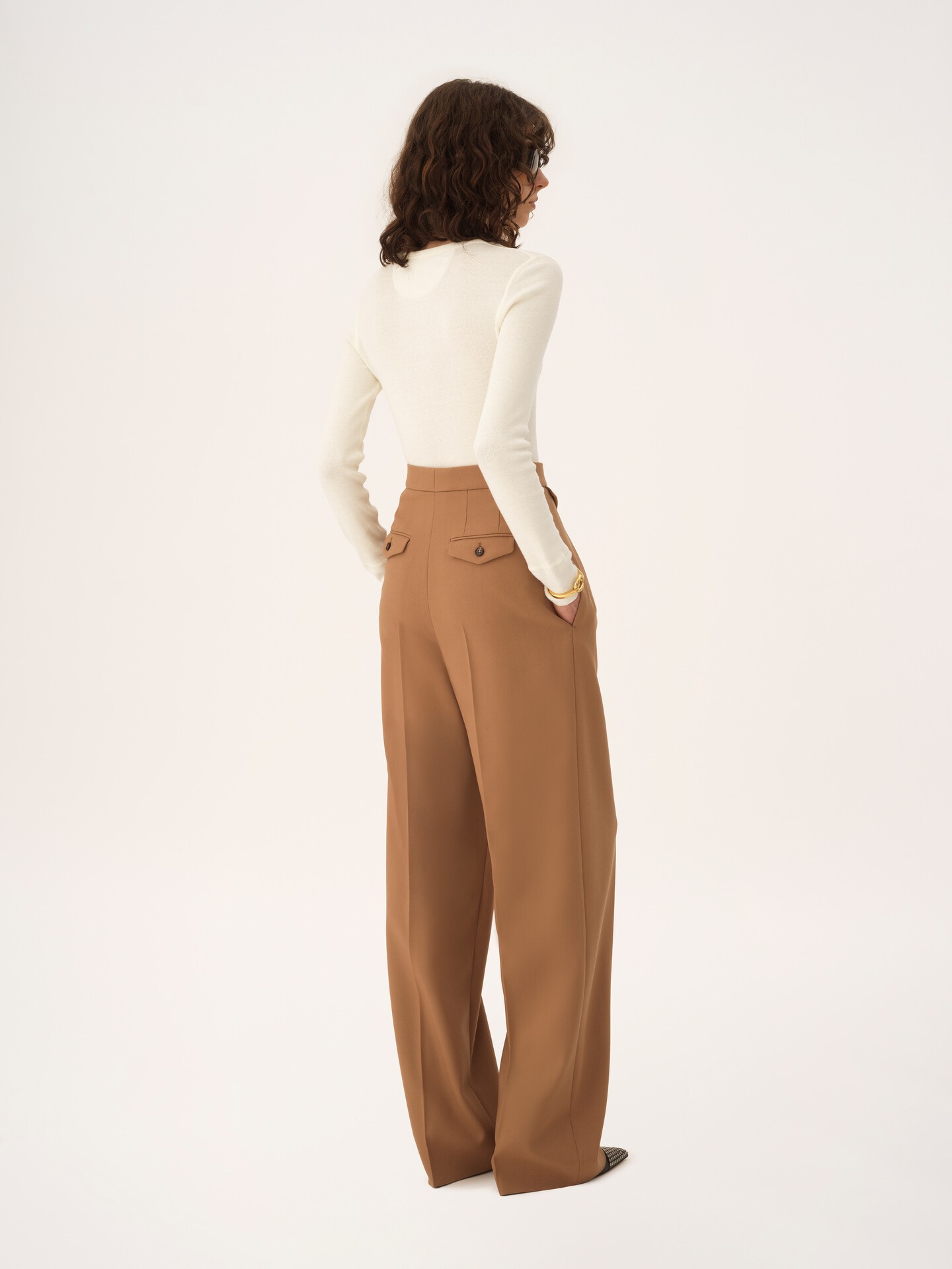 High-rise gathered trousers in wool gabardine - 5