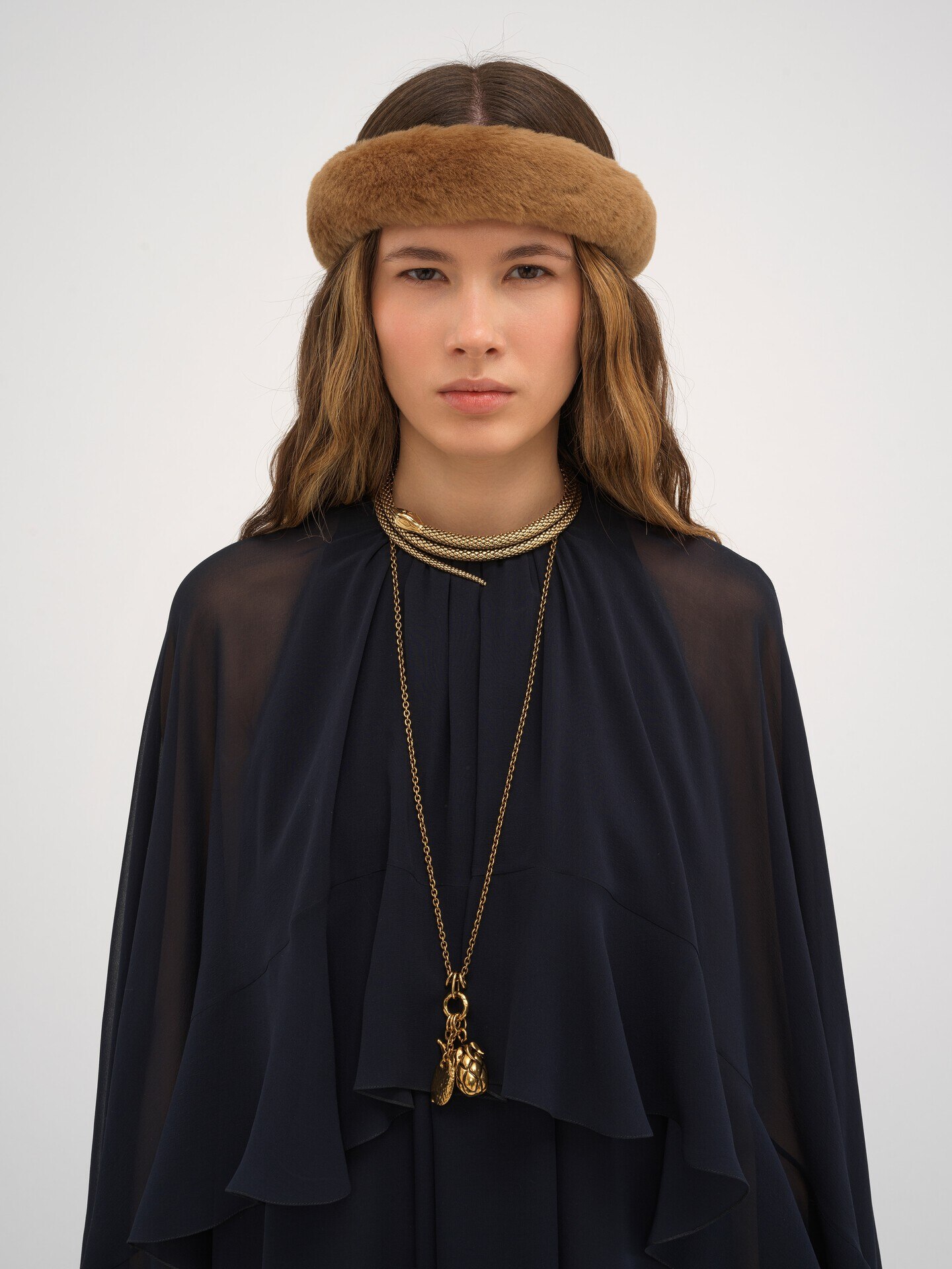 Mini cape dress in silk georgette - 8