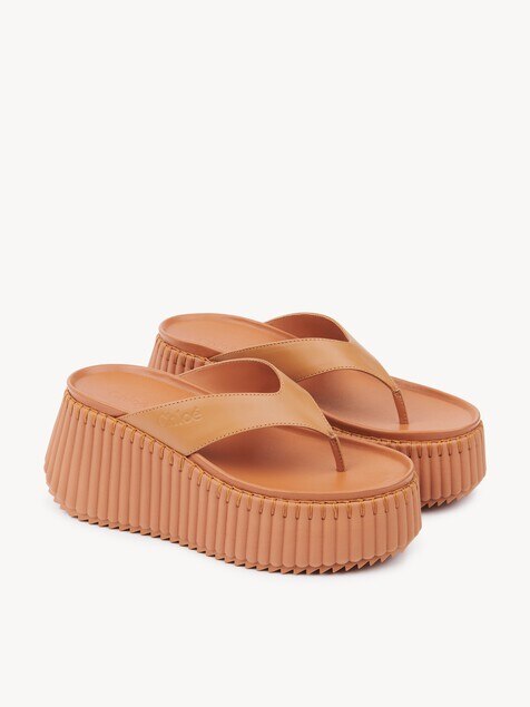 Nama wedge slide