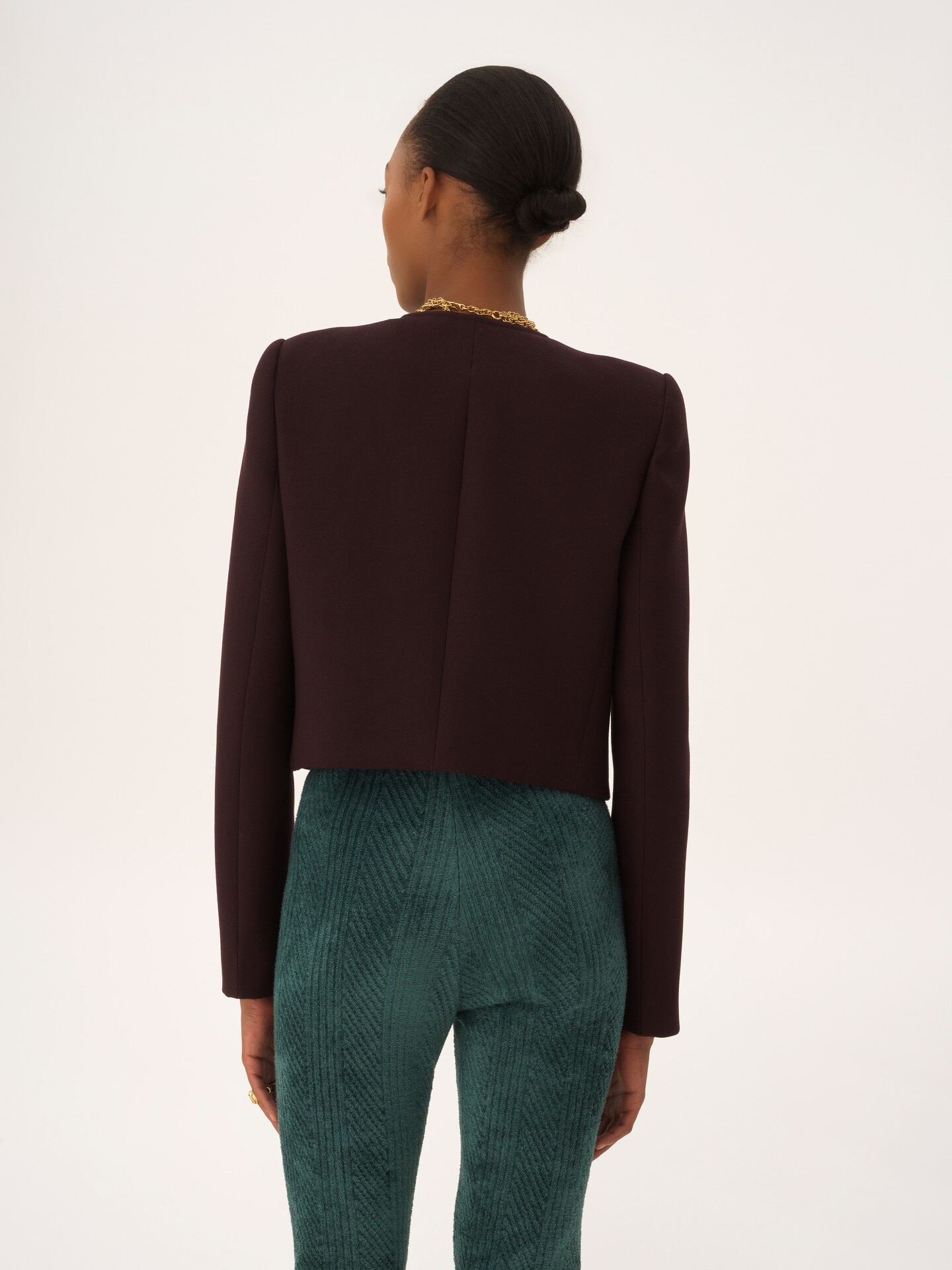 Collarless cropped jacket in wool crêpe - 6