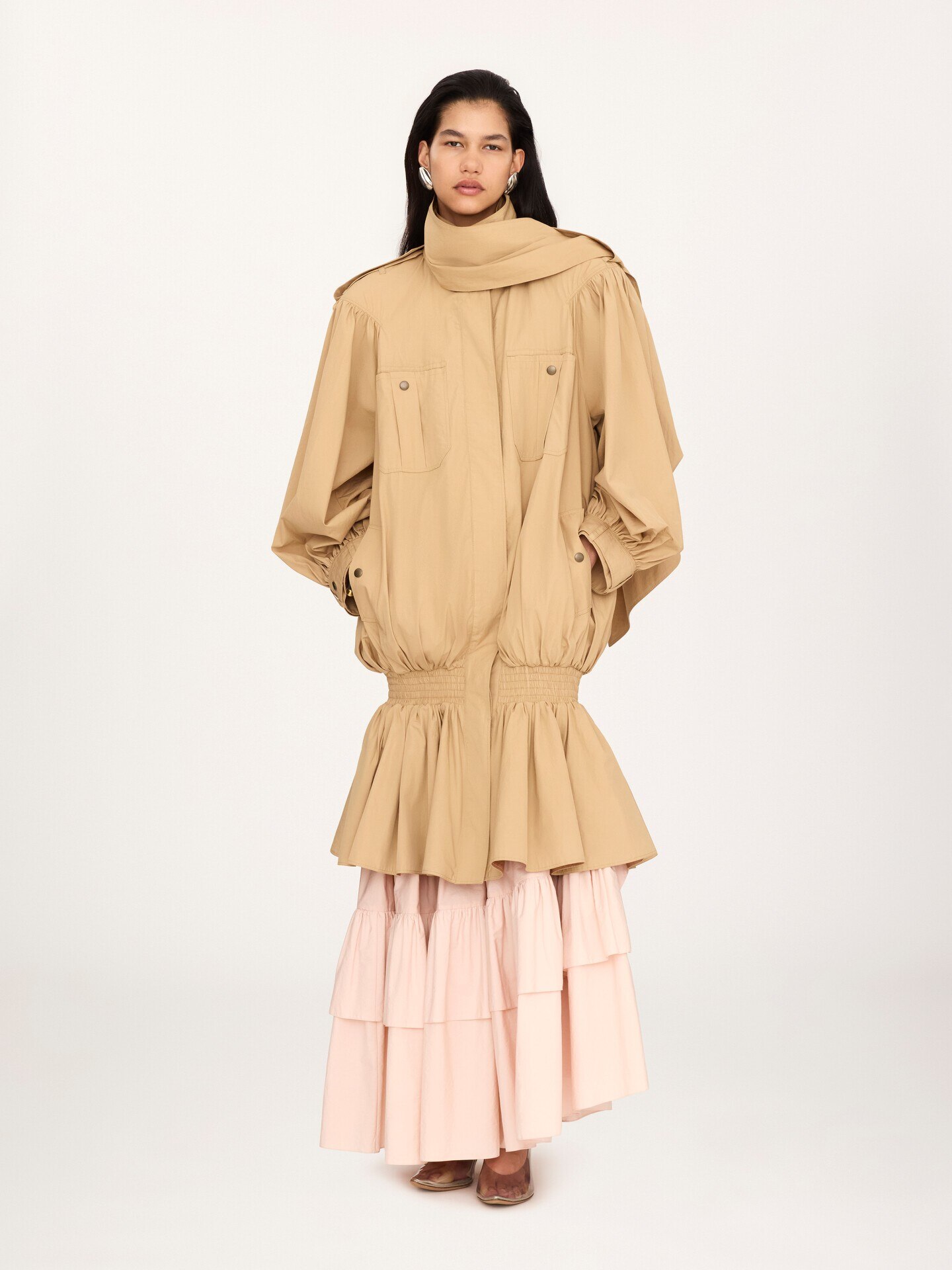 Gabardina de cuello alto fruncida de popelina de algod&oacute;n - 5