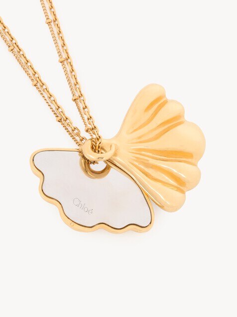 The Chlo&eacute; Mirror pendant necklace