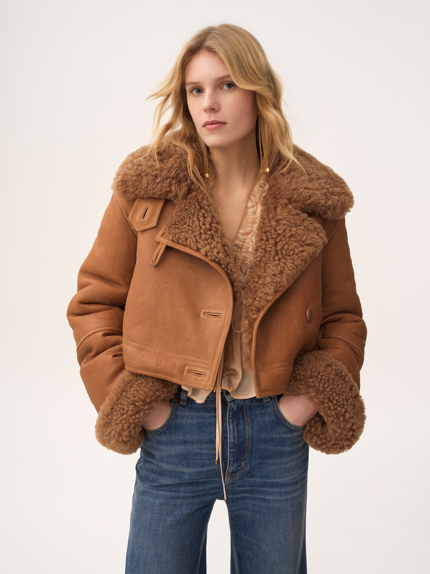 Cropped boxy jacket in leather - 5