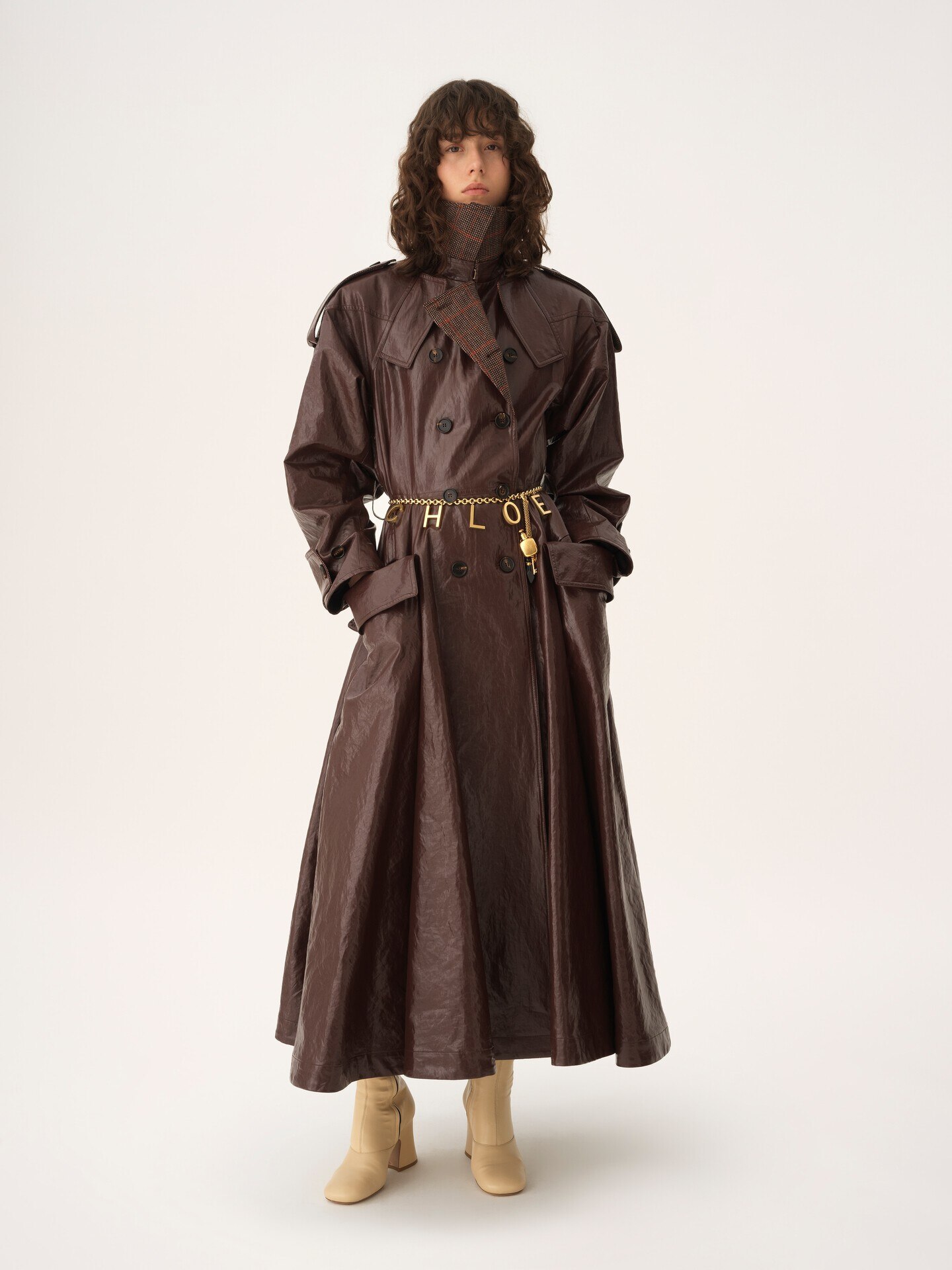 Double-breasted long riding coat in coated linen - 6
