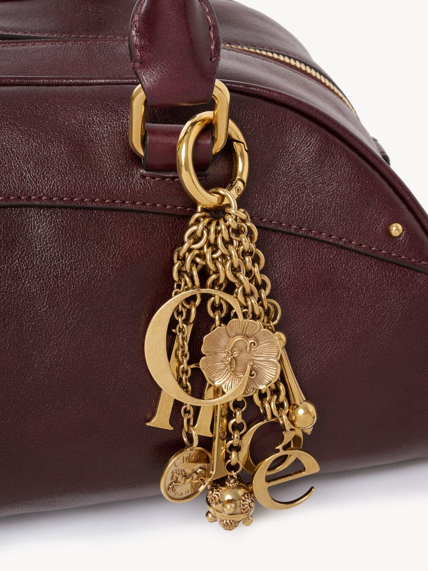 Chlo&eacute; Symbols Logo key ring bag charm in brass - 4