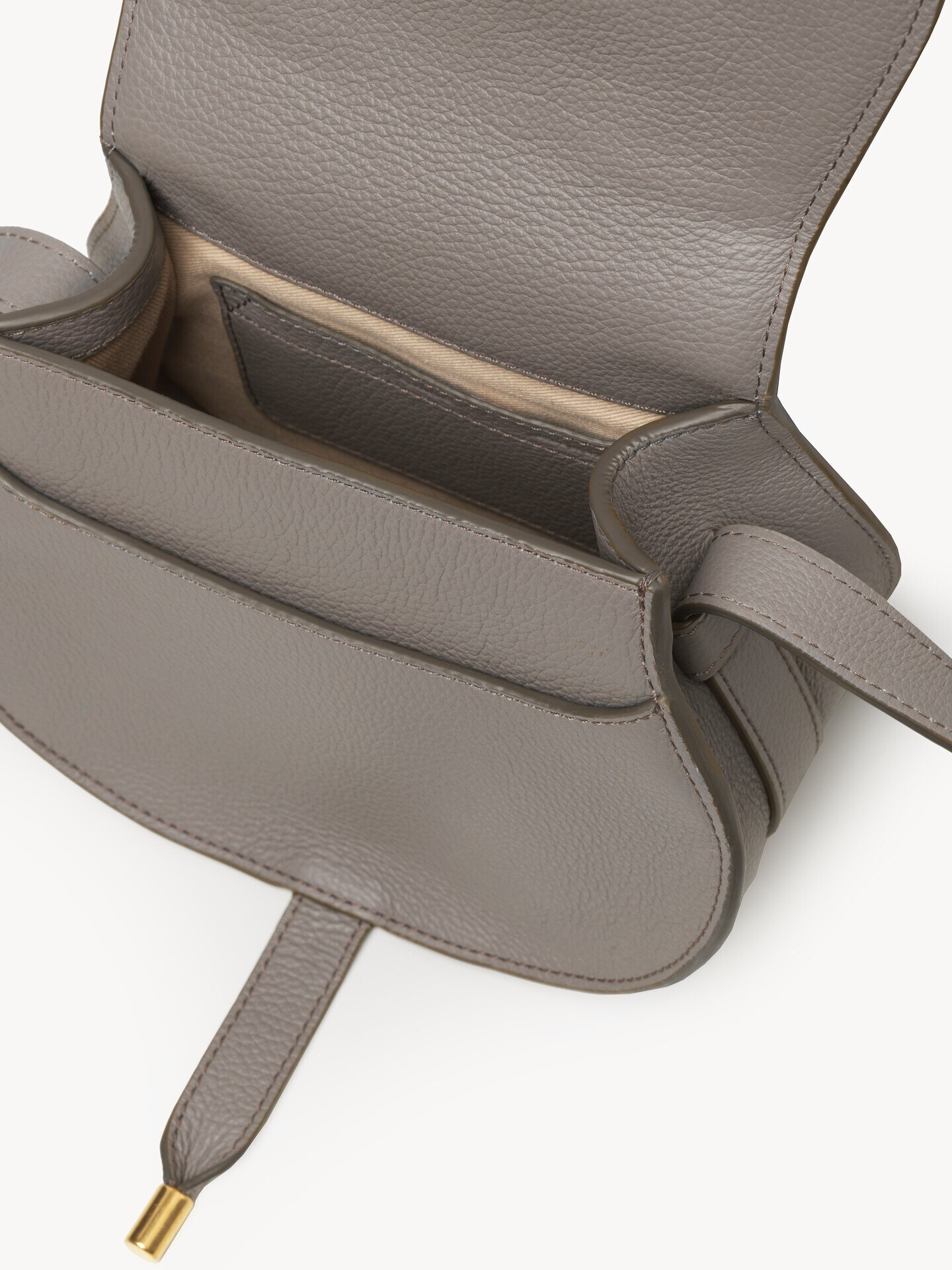 Bolso saddle peque&ntilde;o Marcie de cuero granulado - 7