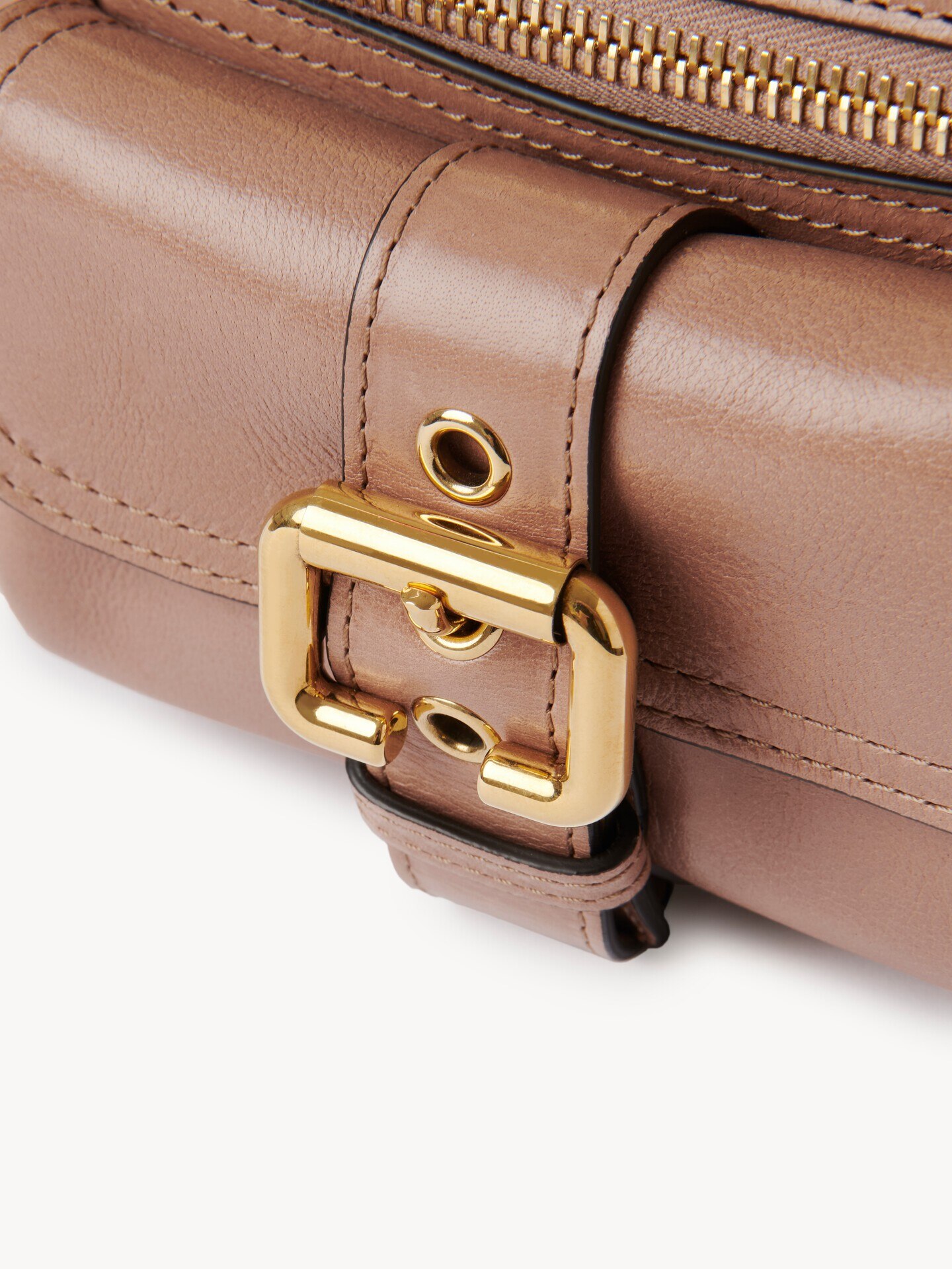 Small camera bag in shiny leather - 7