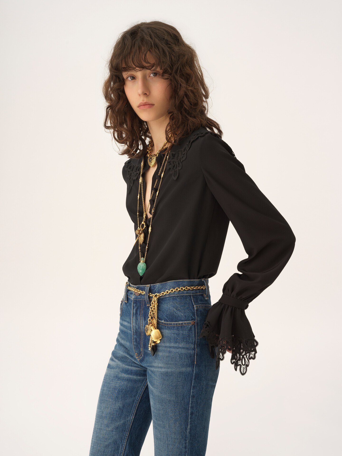 Blusa fluida de crep&eacute; de seda china con encaje - 4