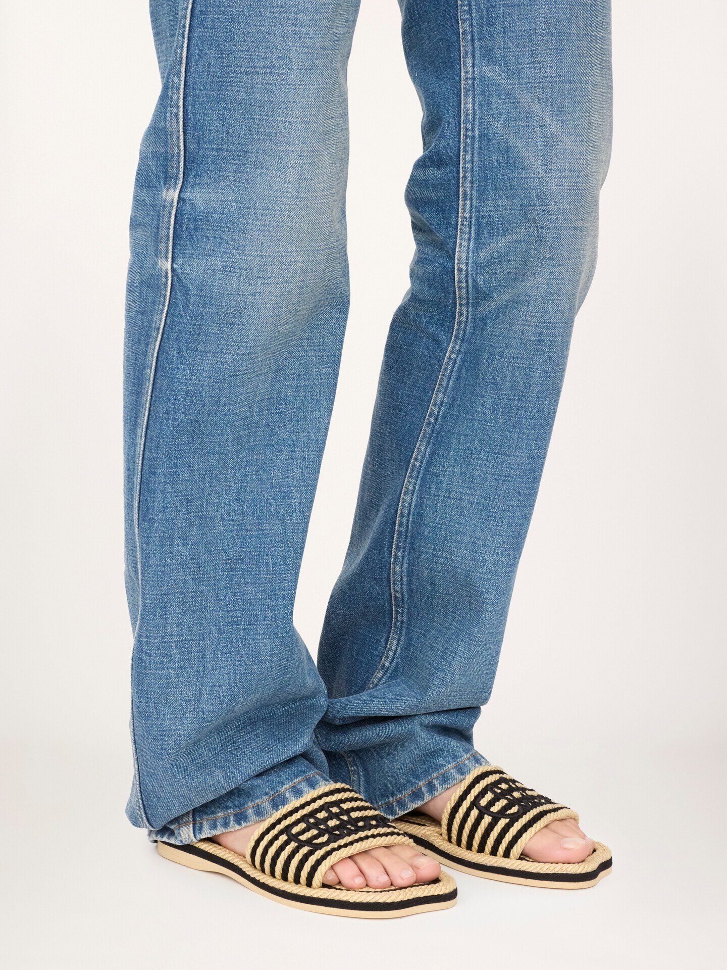 Chlo&eacute; Sand slide - 3