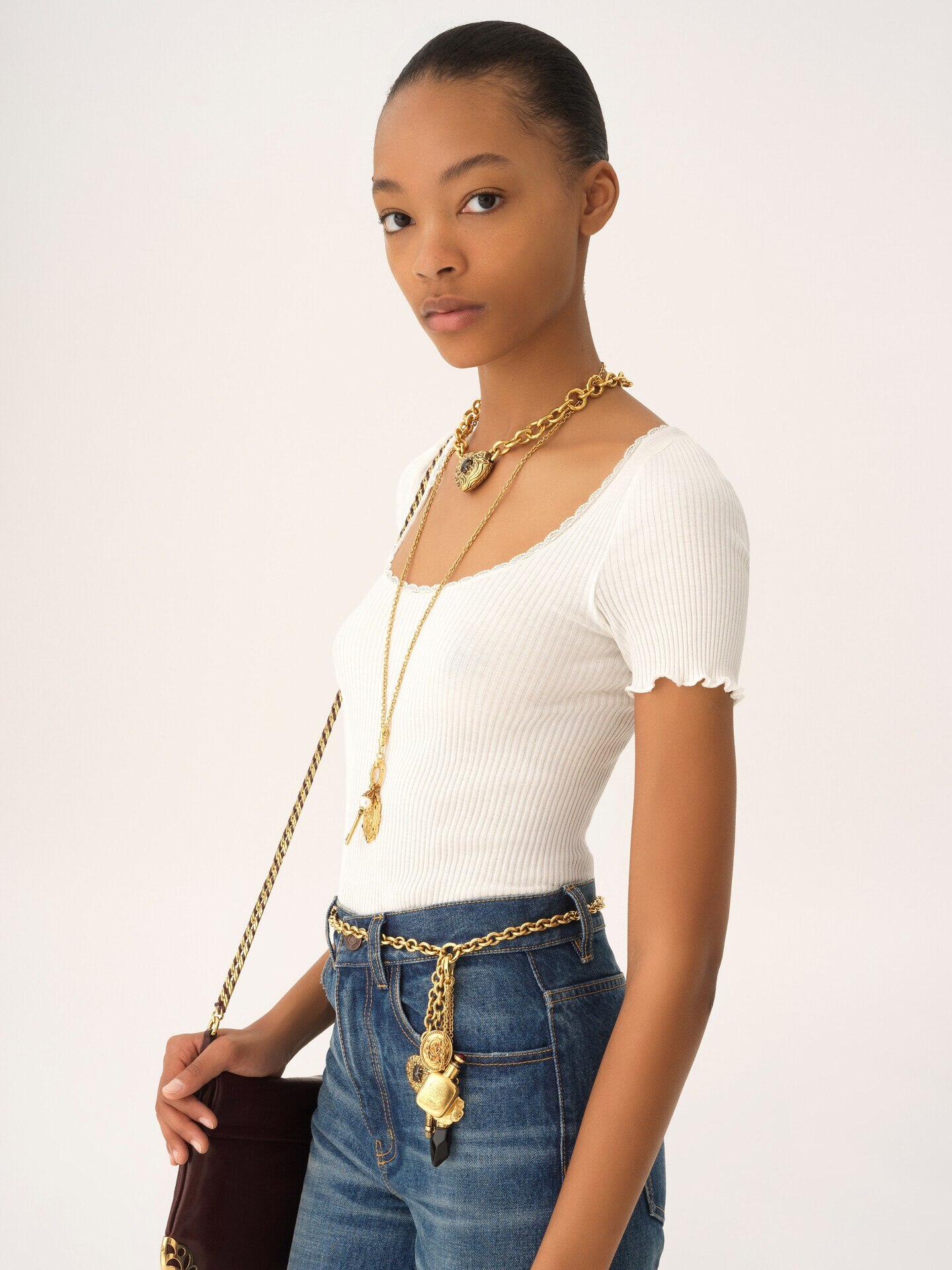 Scoop-neck fitted T-shirt in cotton - 4