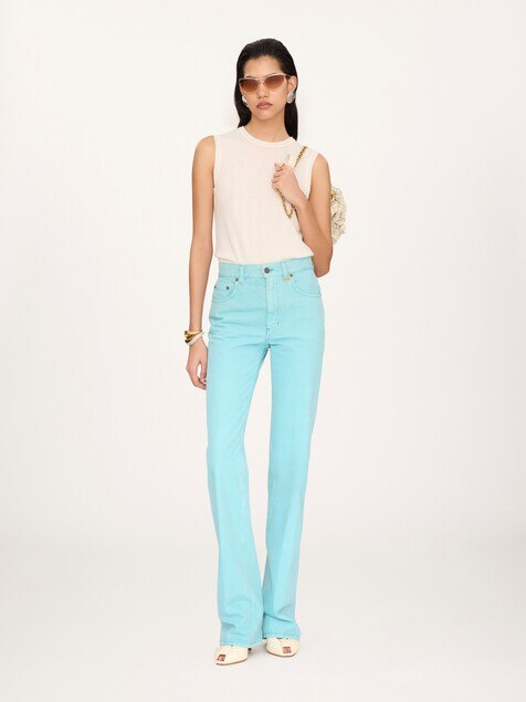 Sleeveless sweater in a wool knit