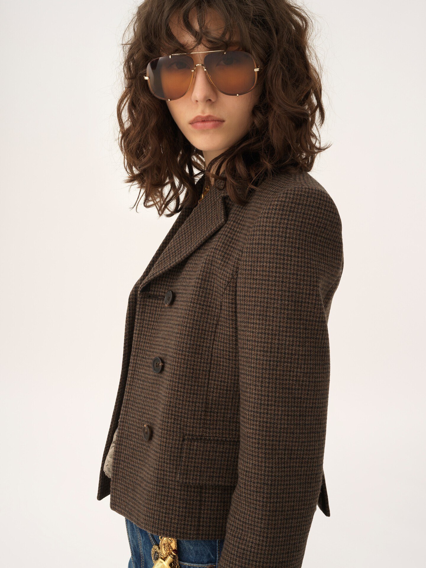 Double-breasted fitted jacket in houndstooth wool - 6