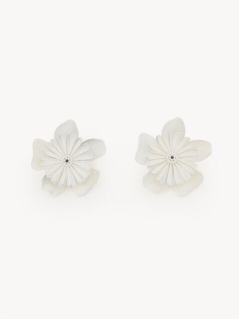 The Chlo&eacute; Bloom earrings