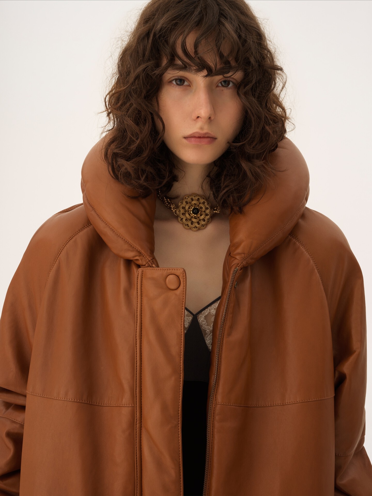 Long puffer coat in leather - 7