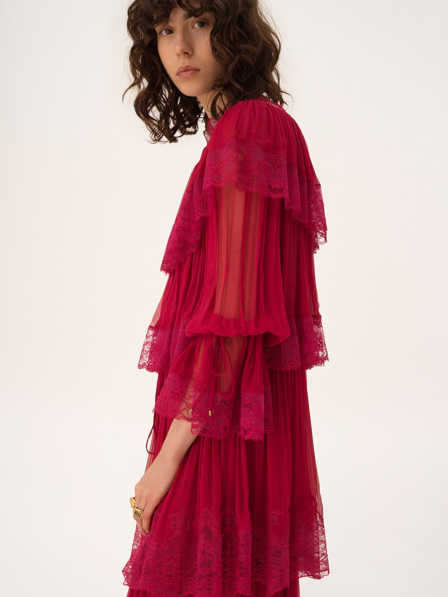 Vestido largo con volantes de muselina de seda y encaje - 5